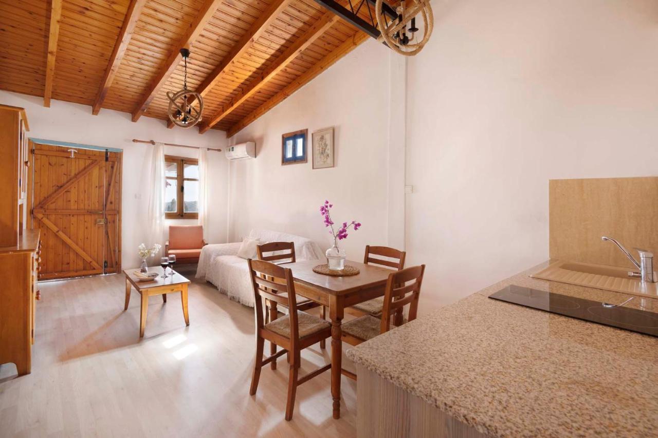 Cottage Houses Pentakomo Екстериор снимка