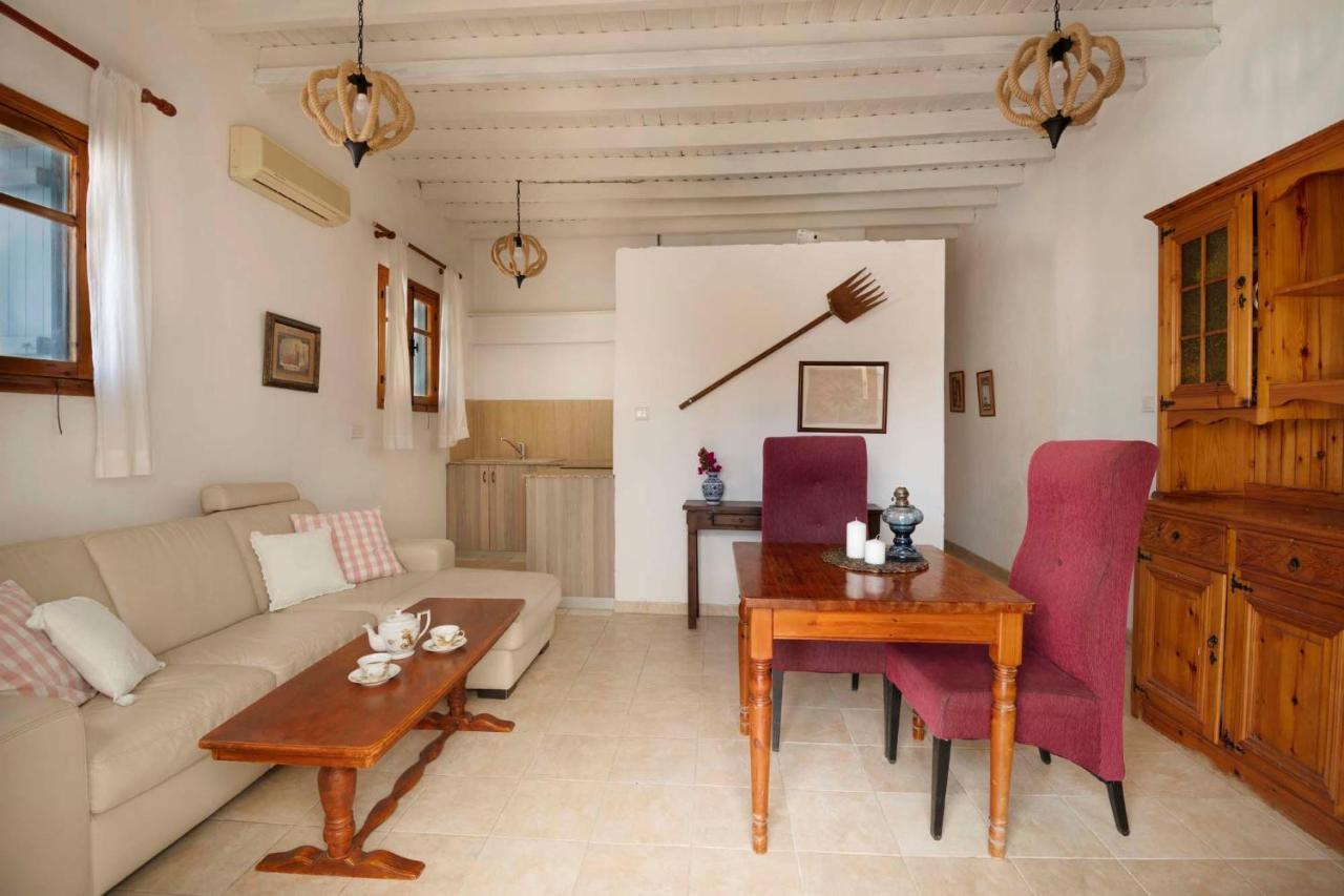 Cottage Houses Pentakomo Екстериор снимка